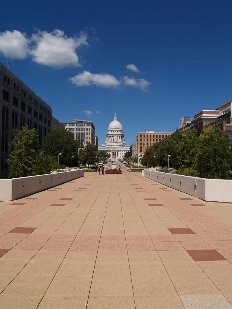 wisconsin state capitol
